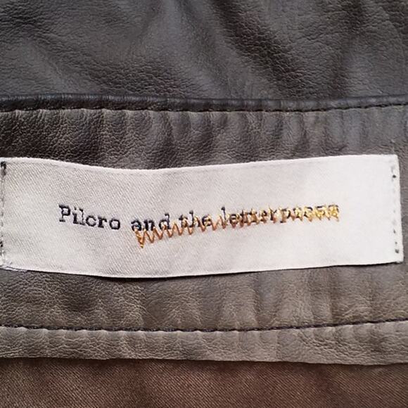 Pilcro and the Letterpress Anthropologie Womens 30 Quilted Vegan Leather Shorts - Picture 3 of 11